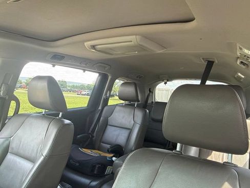 Used 2012 Honda Odyssey Touring image 3