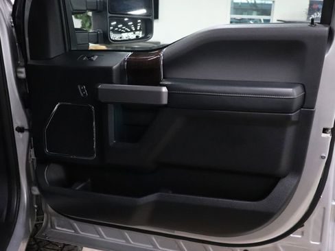 Used 2017 Ford F250 Platinum w/ Platinum Ultimate Package image 26