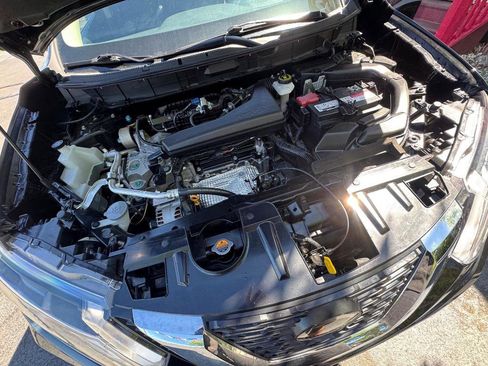 Used 2020 Nissan Rogue S FWD image 33