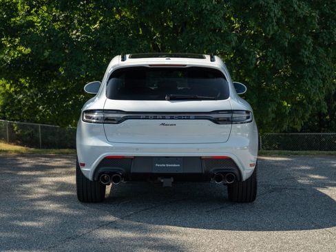 New 2026 Porsche Macan image 6