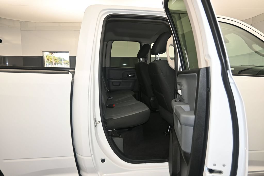 Used 2024 RAM 1500 Classic SLT AWD/4WD image 25