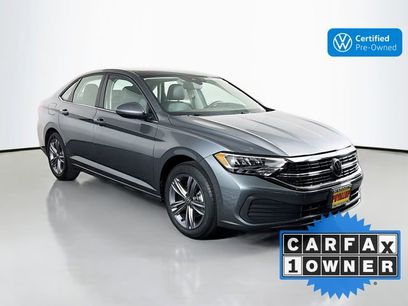 Certified 2024 Volkswagen Jetta SE w/ Panoramic Sunroof Package