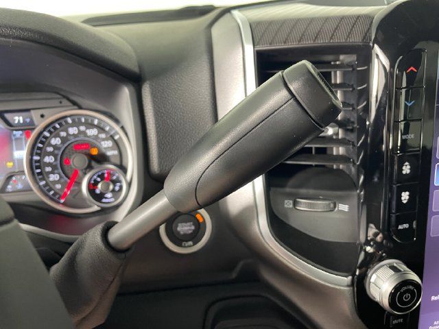New 2026 RAM 2500 Big Horn AWD/4WD image 9