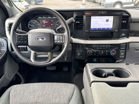 Certified 2025 Ford F250 XLT image 11