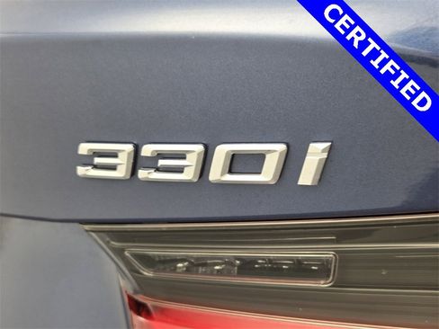 Certified 2022 BMW 330i 330i w/ Driving Assistance Package image 19