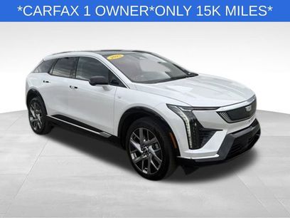 Used 2025 Cadillac Optiq Luxury 2 w/ LPO, Floor Liner Package