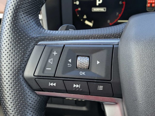 Used 2025 Mitsubishi Outlander SEL FWD image 25