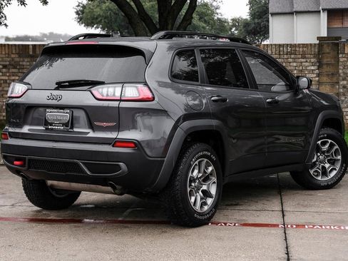 Used 2022 Jeep Cherokee Trailhawk image 15