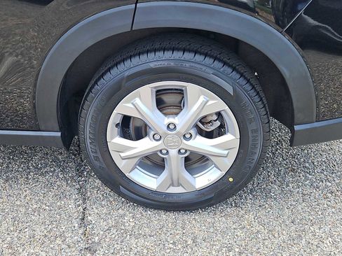 Certified 2023 Honda HR-V LX image 3