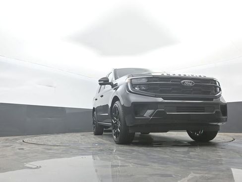 New 2026 Ford Expedition Platinum AWD/4WD image 34