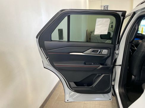 New 2026 Ford Explorer ST w/ Sun And Sound Package image 9