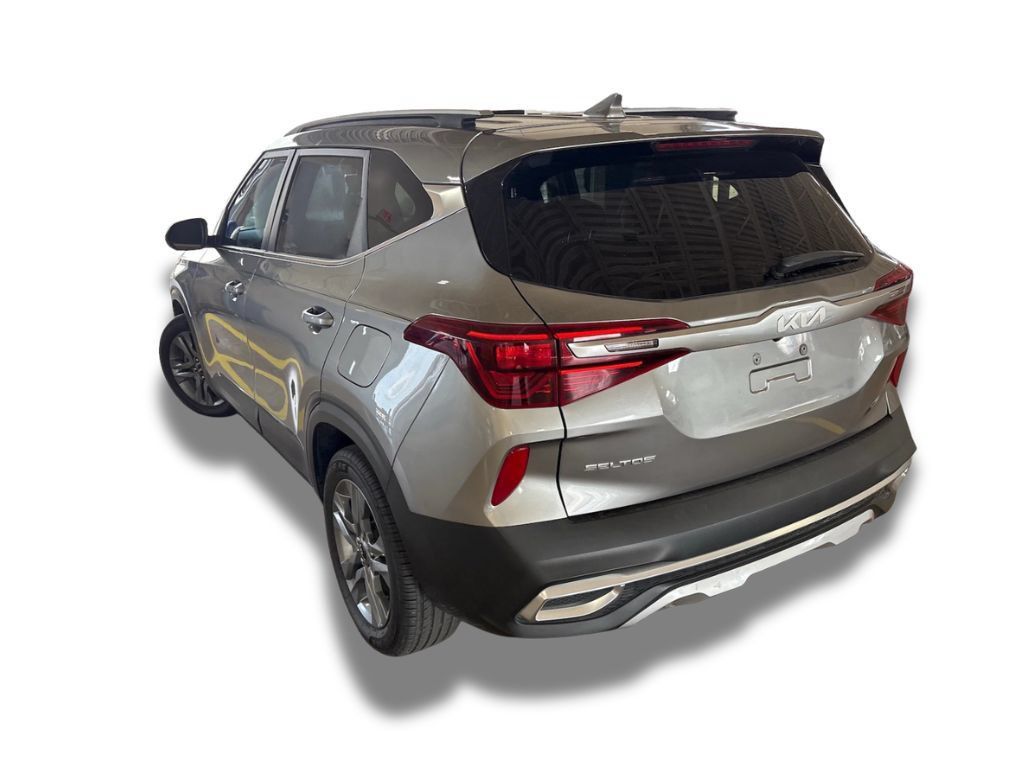 Used 2022 Kia Seltos S FWD image 3