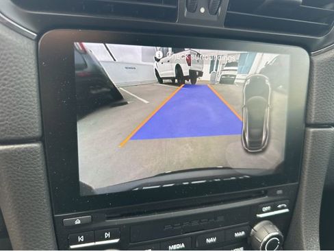 Used 2017 Porsche 911 Carrera S image 9