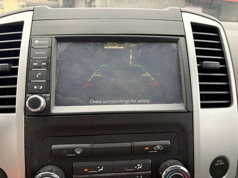 Used 2019 Nissan Frontier SV AWD/4WD image 18