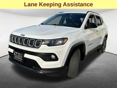 Used 2022 Jeep Compass Latitude image 5