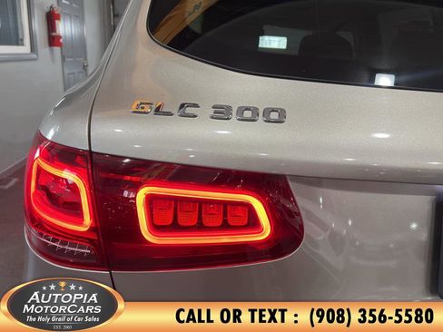 Used 2022 Mercedes-Benz GLC 300 image 33