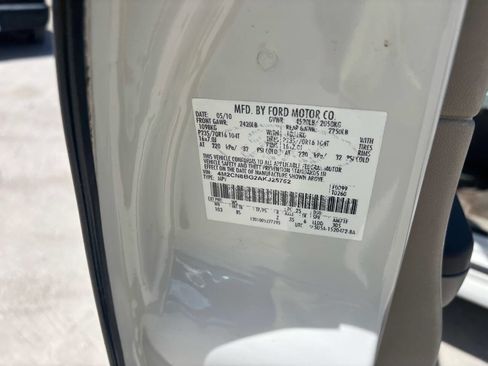 Used 2010 Mercury Mariner 2WD image 12