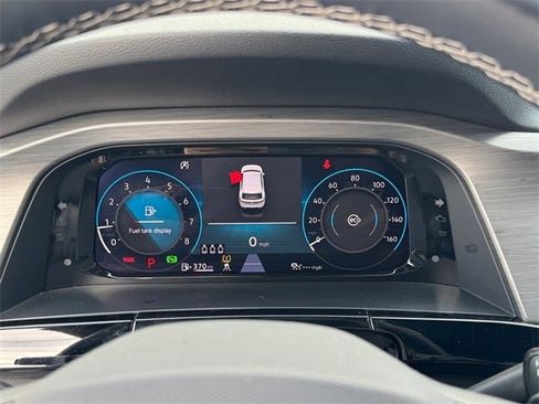 Used 2024 Volkswagen Atlas Cross Sport SE image 18