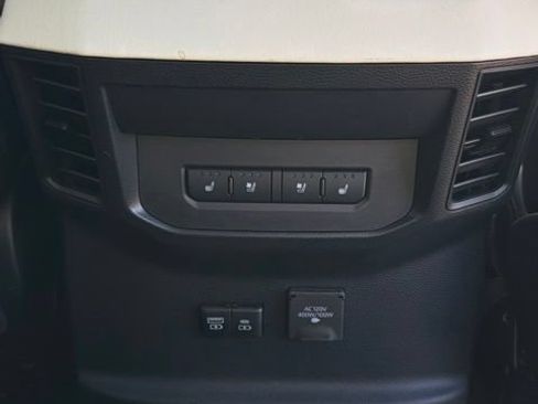 Used 2023 Toyota Tundra Capstone AWD/4WD image 8