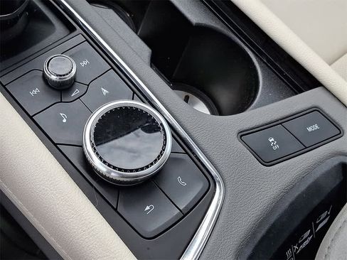 Used 2024 Cadillac XT6 Premium Luxury w/ Technology Package image 27