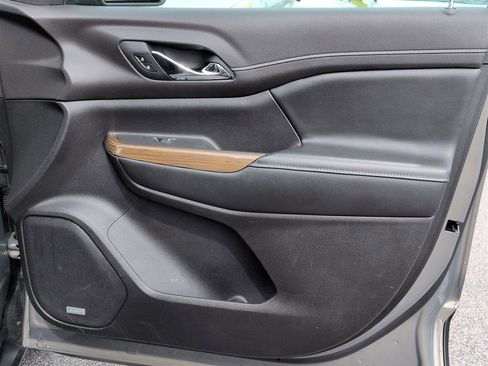 Used 2019 GMC Acadia SLE w/ Driver Alert Package I image 33