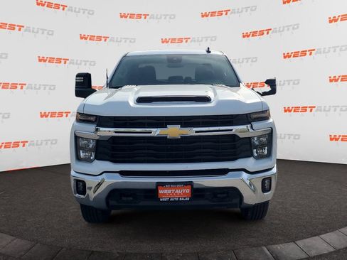 Used 2025 Chevrolet Silverado 2500 LT w/ Convenience Package AWD/4WD image 8