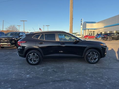 New 2026 Chevrolet Trax LT image 3