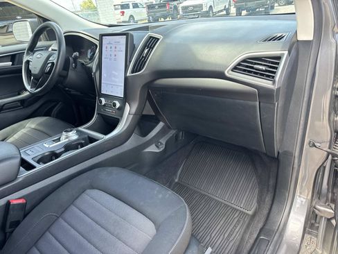Used 2022 Ford Edge SE AWD/4WD image 12