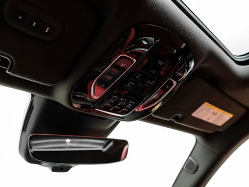 Used 2023 Maserati Grecale Modena image 32