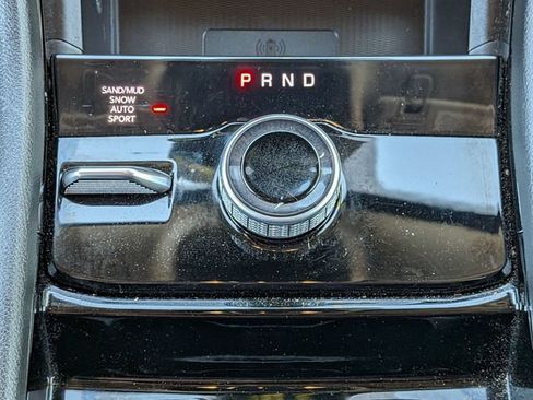 New 2023 Jeep Grand Cherokee Limited w/ Luxury Tech Group II AWD/4WD image 18