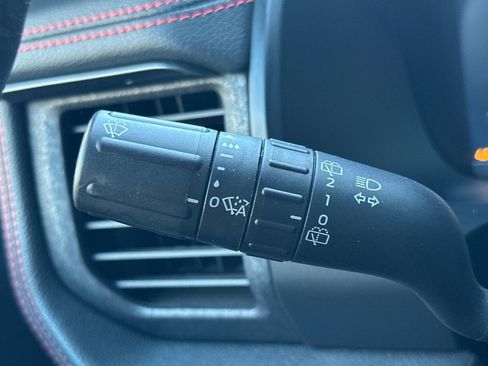 Used 2022 Ford Expedition Limited image 34