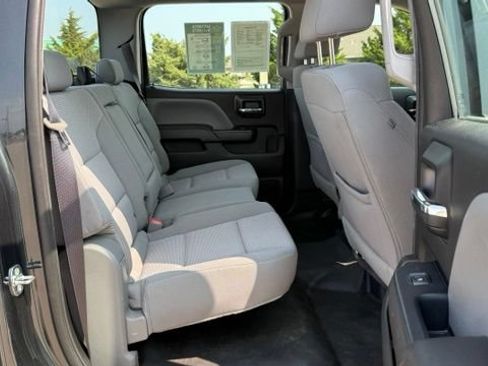 Used 2017 Chevrolet Silverado 2500 W/T AWD/4WD image 21