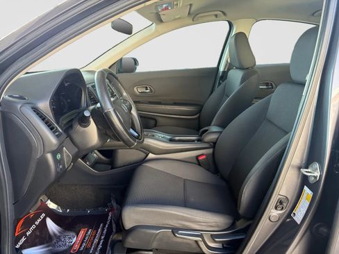 Used 2019 Honda HR-V LX image 12