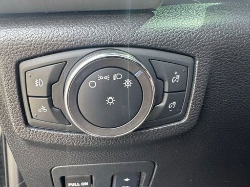 Used 2018 Ford F150 Platinum w/ Technology Package image 23