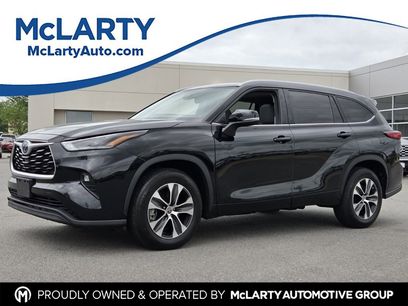 Used 2022 Toyota Highlander XLE