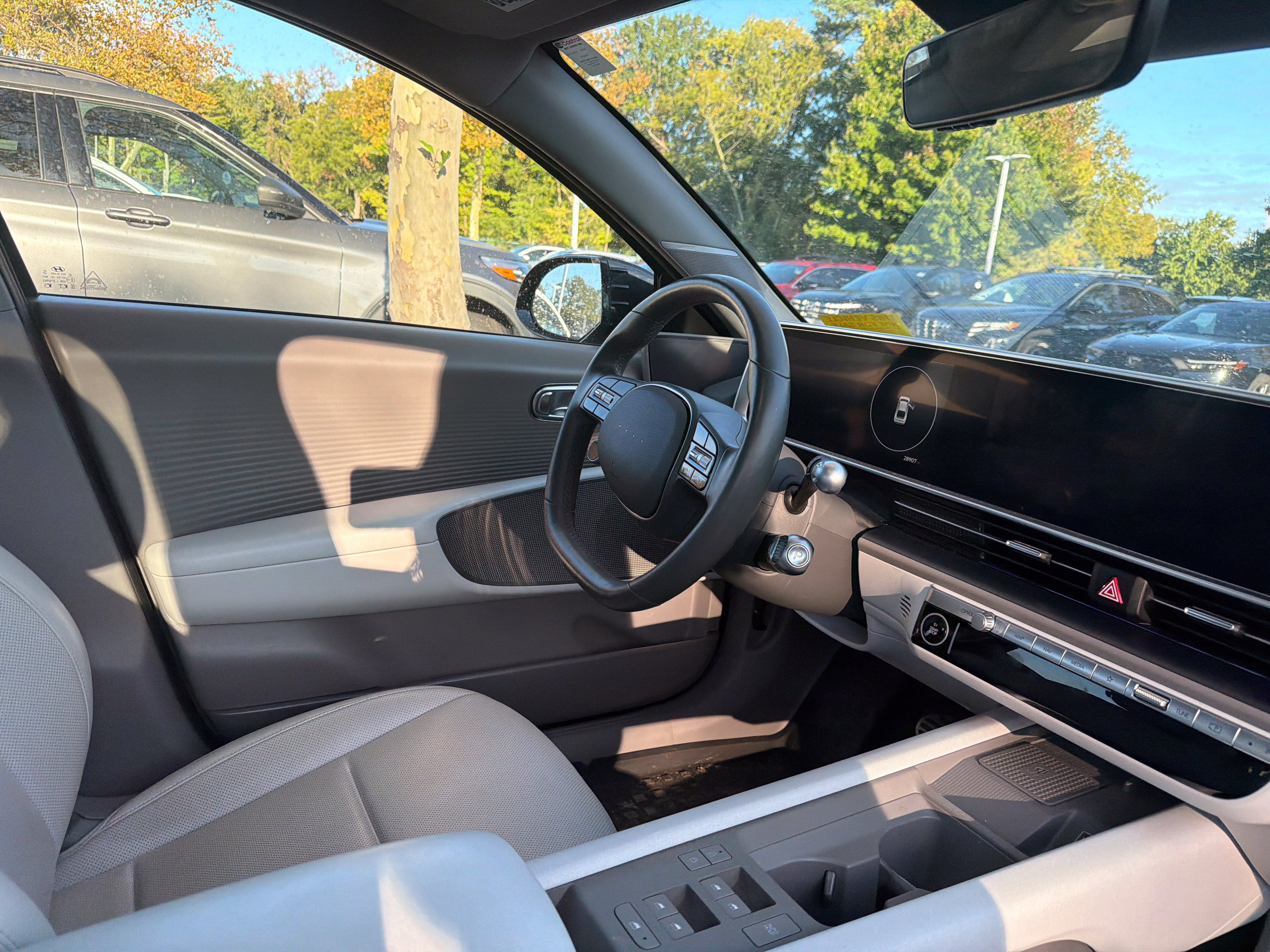Used 2023 Hyundai Ioniq 6 Limited RWD image 13