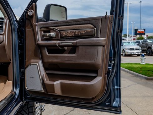 Used 2025 RAM 3500 Longhorn AWD/4WD image 39