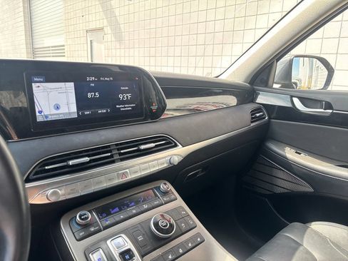 Used 2021 Hyundai Palisade Limited FWD image 15