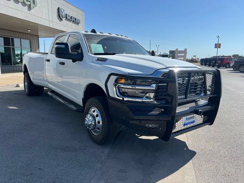Used 2026 RAM 3500 Tradesman AWD/4WD image 8