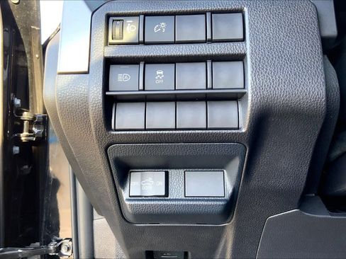 Certified 2025 Toyota Tacoma SR5 image 32