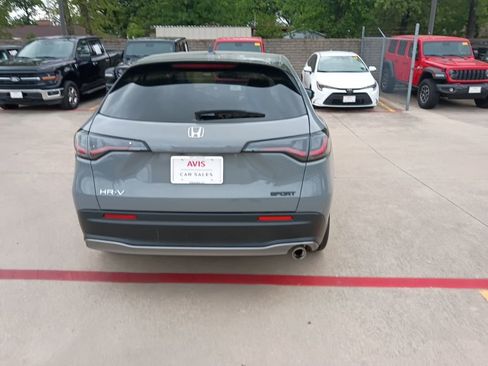 Used 2025 Honda HR-V Sport image 10