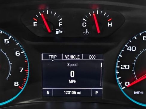 Used 2022 Chevrolet Malibu LT image 49