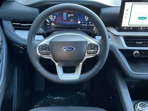 New 2026 Ford Explorer Active w/ Active Comfort Package image 15