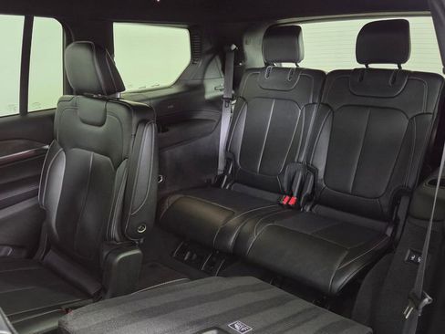 Used 2023 Jeep Grand Cherokee L Overland image 34