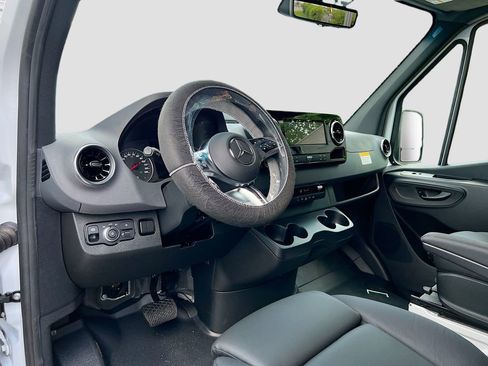 New 2025 Mercedes-Benz Sprinter 2500 image 6