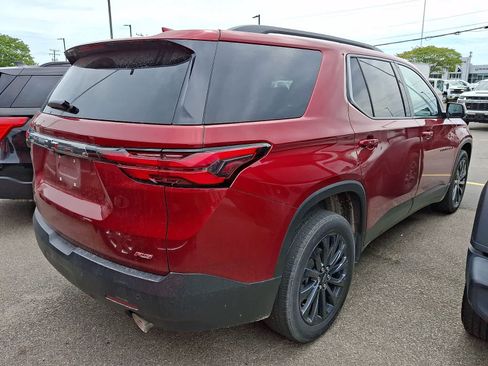 Used 2023 Chevrolet Traverse RS FWD image 3