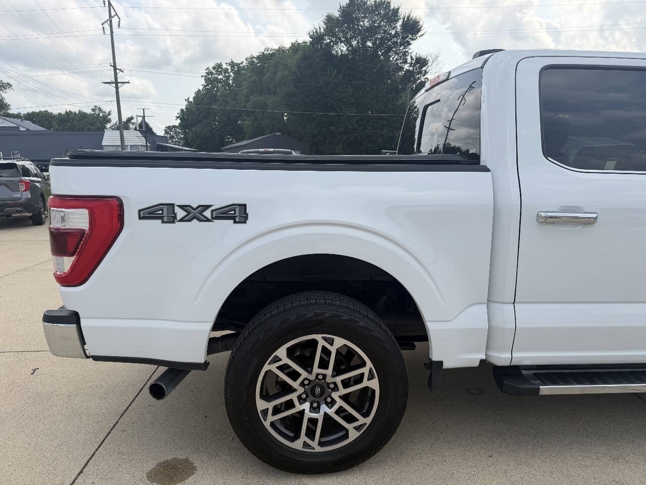 Used 2021 Ford F150 Lariat AWD/4WD image 9