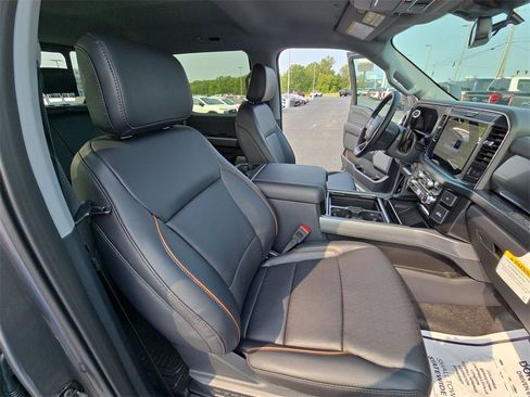 New 2026 Ford F350 Lariat image 30