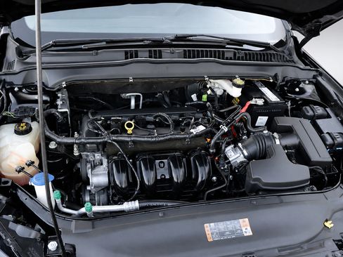 Used 2017 Ford Fusion SE FWD image 42