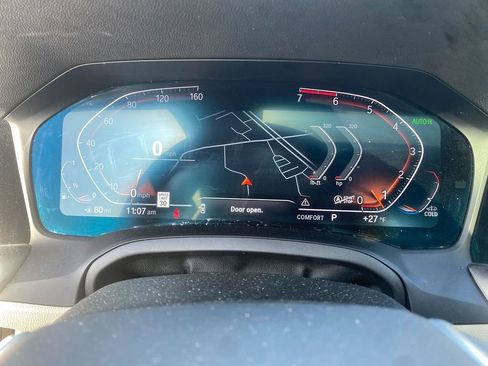 Used 2022 BMW 330i xDrive Sedan w/ Premium Package image 11